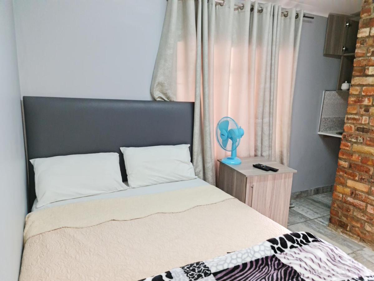 Hasate Guest House 10 Florence Street Oakdale Belliville 7530 Cape Town South African Exterior photo