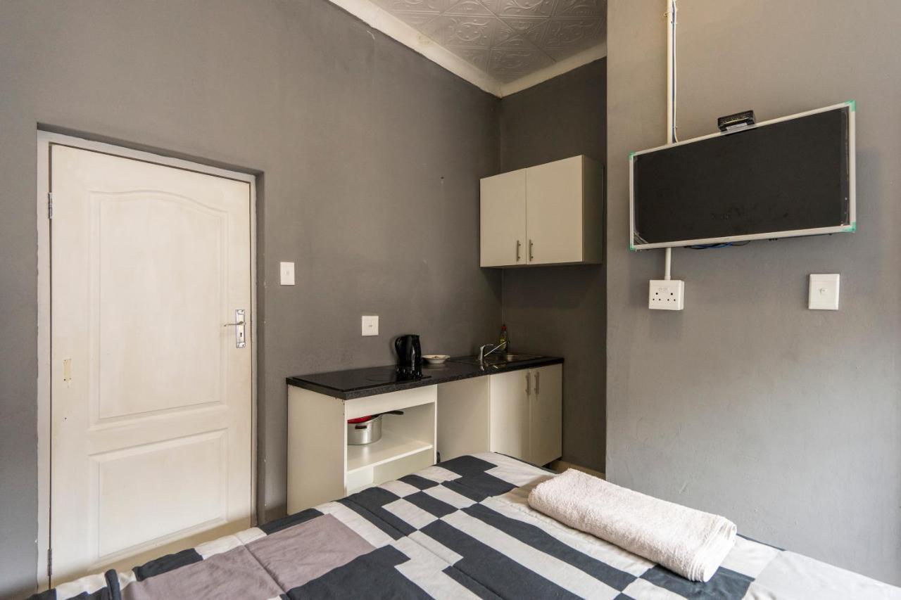 Hasate Guest House 10 Florence Street Oakdale Belliville 7530 Cape Town South African Exterior photo