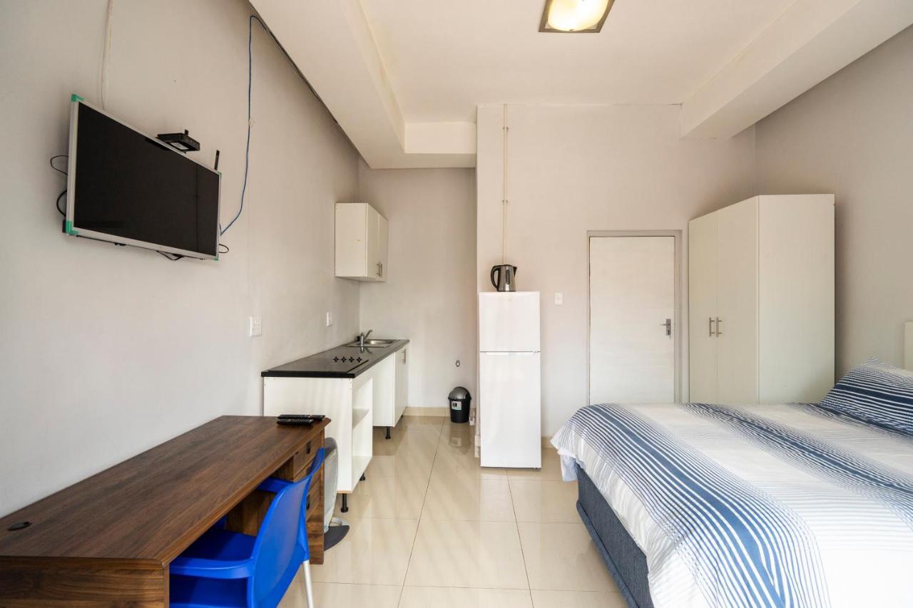 Hasate Guest House 10 Florence Street Oakdale Belliville 7530 Cape Town South African Exterior photo