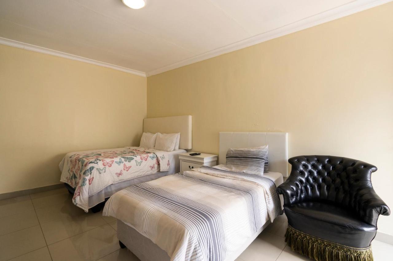 Hasate Guest House 10 Florence Street Oakdale Belliville 7530 Cape Town South African Exterior photo